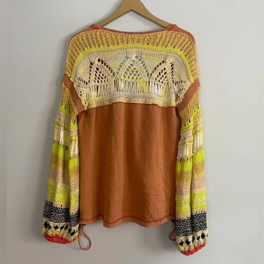Free people over sized top w/crochet sleeves. EUC Or NWOT